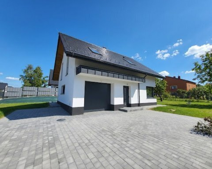 Dom Sprzedaż Brzoskwinia
